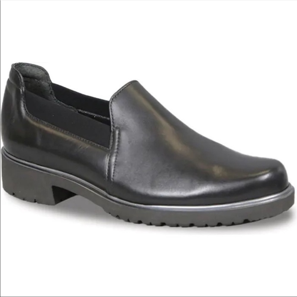 New Size 7.5 Munro Becca Black Leather Chunky Loafers